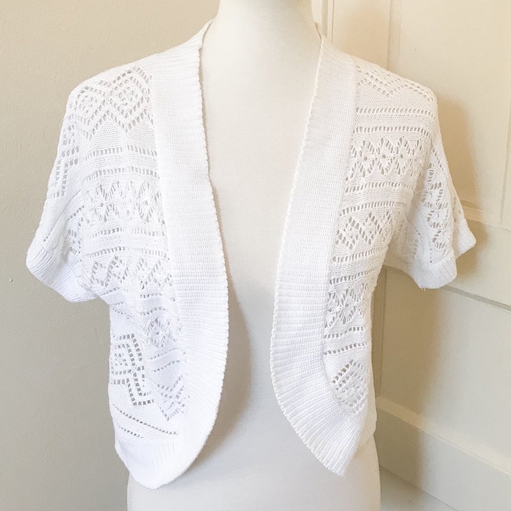 3/$30 NWOT Croft & Borrow Crochet Cardigan Sz PM